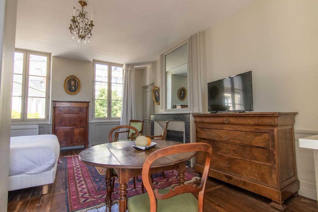 La Maison D'Aristide - Les Univers De Panette - Jacques Coeur Bourges Dış mekan fotoğraf